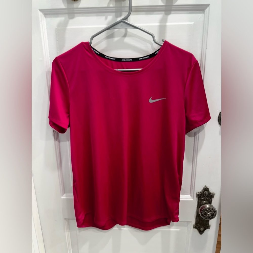 Nike, women’s running T-shirt, hot pink, size Large